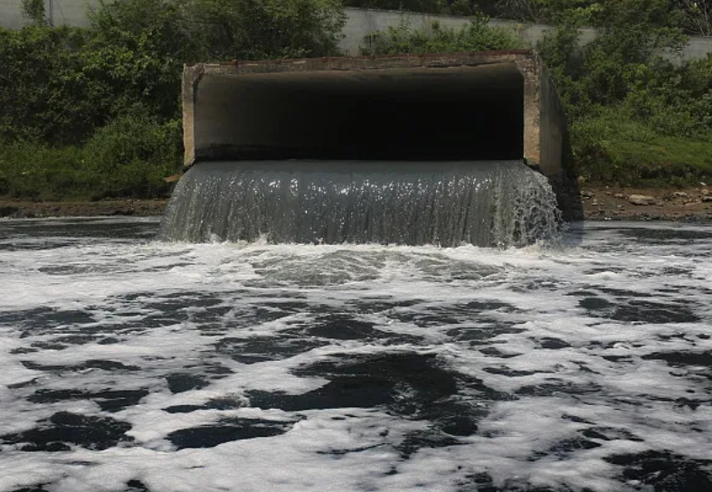 凌晨偷排化学废水！100吨化学废水偷排被查处|91香蕉下载污环保资讯
